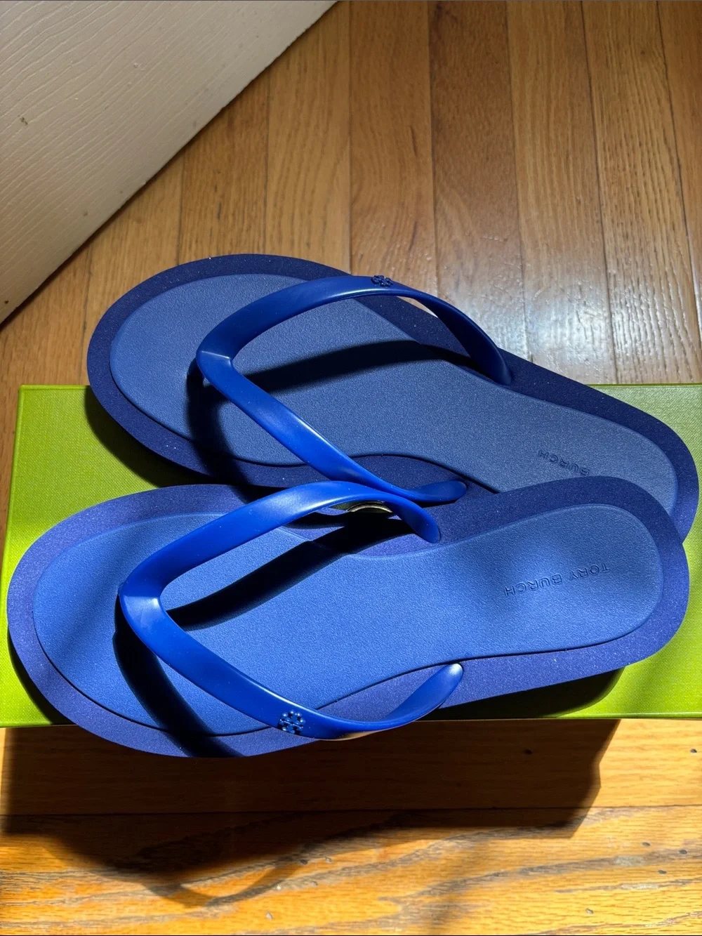 Tory Burch Kira Blue Women's Flip Flop Sandals nwt size 9